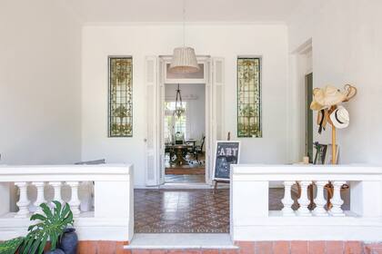 "Mantuvimos todas las aberturas, pisos y vitrales originales. Queríamos que todos pudieran percibir el espíritu tan especial de esta casa", Luli Fernández Navarro.