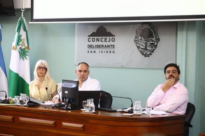 Manuel Abella Nazar, subsecretario de Planeamiento Urbano de San Isidro (derecha), junto a Walter Pérez, presidente de la Comisión de Planeamiento Urbano