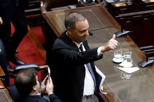 El Gobierno apuesta a recuperar iniciativa con las conferencias de Adorni y la agenda legislativa