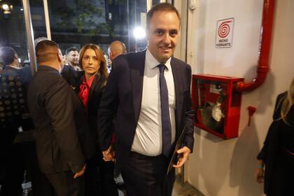 Manuel Adorni en al debate en el Canal de la Ciudad