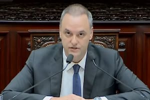 Preguntas sensibles, victimización, chicanas y agravios: así fue la exposición de Adorni en el Congreso