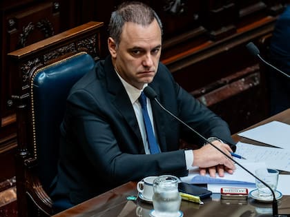 Manuel Adorni, en el Congreso de la Nación