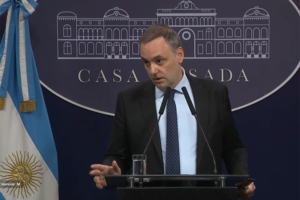 Manuel Adorni evitó otra vez responder sobre su crecimiento patrimonial