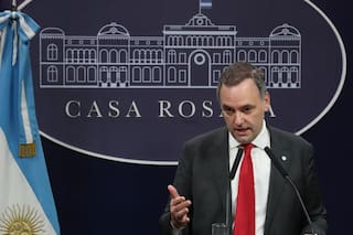 El Gobierno se mantiene en silencio por la denuncia contra el jefe de la DGI por propiedades no declaradas