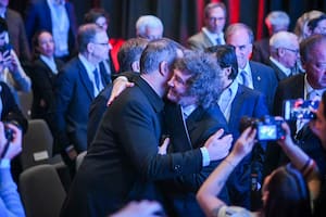 Milei recibe a Adorni en Olivos en otro gesto de respaldo