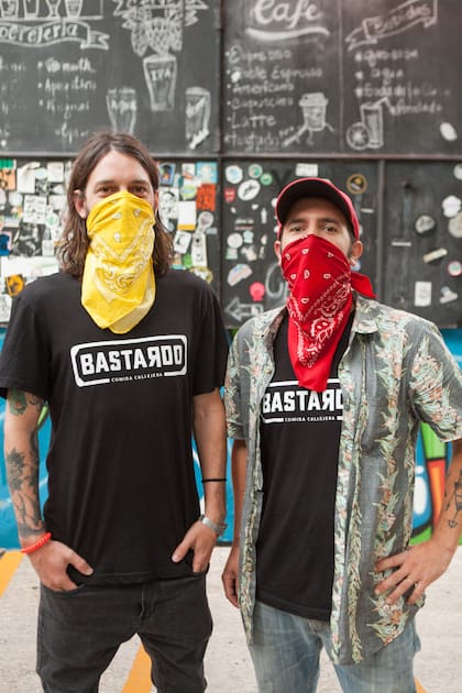 Manuel Gómez y el chef Patricio Rojo, los alma máter de Bastardo.