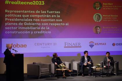 Manuel Socías (Frente de Todos), Iván Kerr (Juntos por el Cambio) y Ramiro Marra (La Libertad Avanza) en el evento realizado en el MALBA