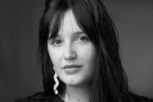 Manuela Martínez, hija de la actriz Mercedes Morán y el actor Oscar Martínez, publicó su primera novela