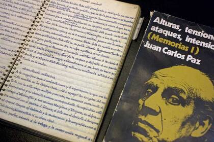 Manuscrito y memorias de Juan Carlos Paz