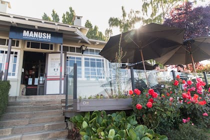 Manush, cerveza patagónica y buenos platos.