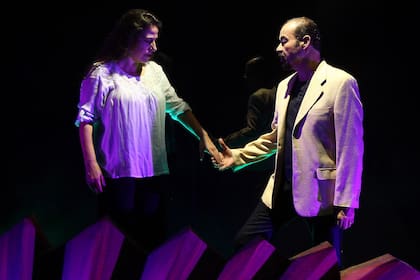 Julia Calvo y Jorge Suárez, en Manzi, la vida en orsai