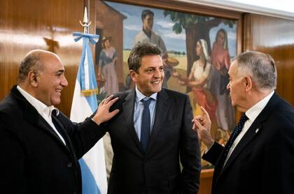 Manzur, Massa y Jaldo; el ministro-candidato encabezará el sábado que viene un acto en Tucumán