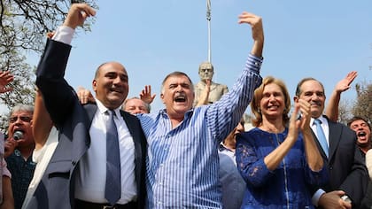 Manzur, Jaldo, Rojkés y Alperovich, postal del pasamanos del poder político en Tucumán
