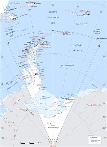 Mapa detallado del Sector Antártico Argentino. La Operación 90 partió desde Base Belgrano (destacada en el mapa como Base Belgrano 1, que fue abandonada a fines de los 70 porque fue rodeada por la formación de un témpano) e hizo escala en Base Sobral (fundada en abril de 1965 como base científica no permanente y hoy está perdida bajo el hielo).