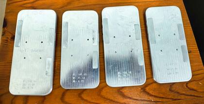 Maquetas de producción de la familia iPhone 17, incluyendo el iPhone 17 Air de 5,65mm de grosor