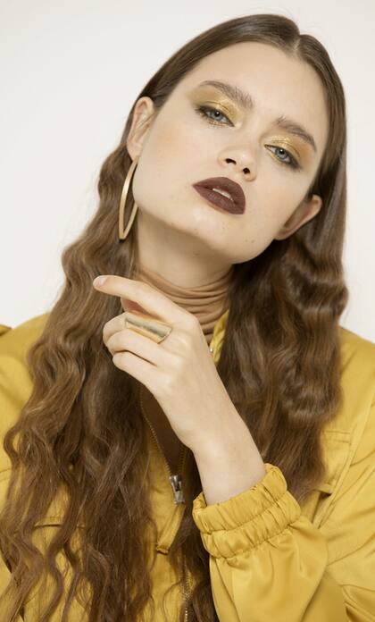 Maquilló: Vicky Stafforini para Estudio Novillo con productos YSL