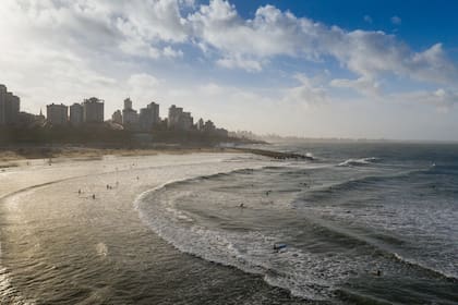 Mar del Plata, la capital nacional del surf.