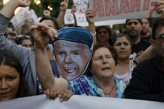 Mar del Plata: marcha en repudio por la prisión domiciliaria para Etchecolatz