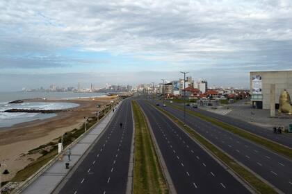 Una postal inusual de Mar del Plata que se prepara para las vacaciones de invierno