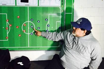 Maradona compartió su experiencia en Facebook