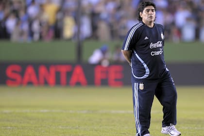 Maradona en Santa Fé, en un partido amistoso ante Panamá, como DT de la Argentina, en 2009