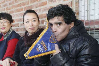 Maradona estuvo junto a juveniles chinos