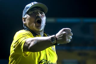 Sin Islas y con nuevo ayudante: confirmaron a Maradona en Dorados