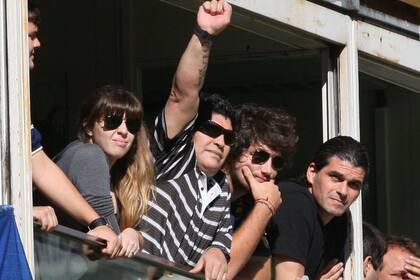 Maradona en su palco de la Bombonera. Ese espacio es el que inspira a los alemanes, por su forma