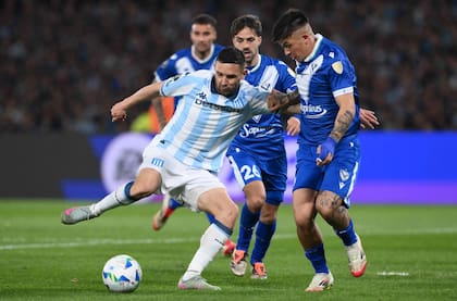 Maravilla Martínez no convirtió pero ayudó a sus compañeros en la victoria contra Vélez