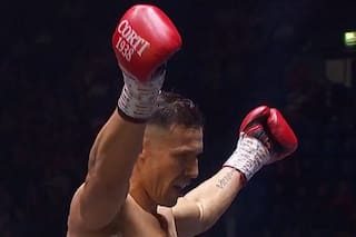 Maravilla Martínez noqueó al colombiano Jhon Teherán en el primer round