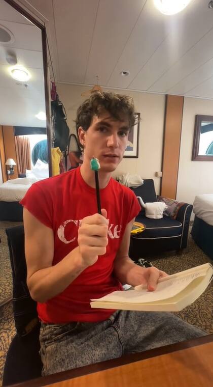 Marc se desilusionó al conocer que la palabra prohibida era Titanic