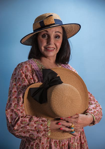 Marcela con uno de sus accesorios fetiche: los sombreros. Tiene muchísimos y los usa a toda hora. 