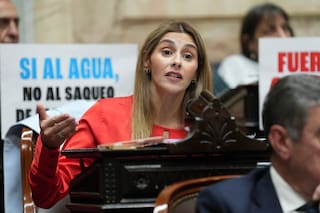 Marcela Pagano volvió a apuntar contra Adorni: “Es el cajero de Karina Milei”