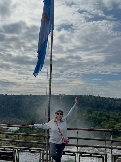 Marcela Tinayre compartió las mejores postales de su visita a las Cataratas (Foto: Instagram @soymarcelatinayre)