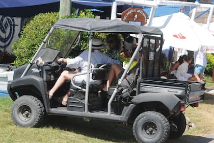 Marcela Tinayre
también tiene su UTV:
un Kawasaki Mule
4010.