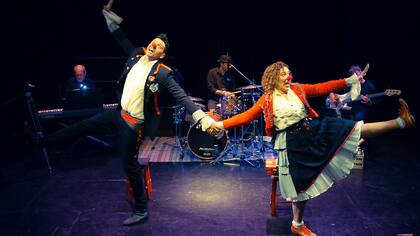 Marcelo Albamonte y Carla Tarantino, en Con ciertos payasos