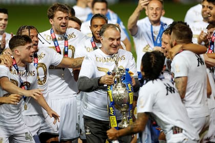 Marcelo Bielsa consiguió que Leeds ascienda a la Premier League