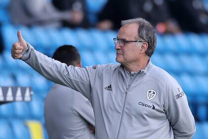 Marcelo Bielsa llevó a Leeds United a la Premier League tras 16 años.