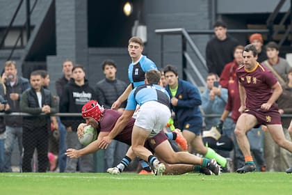 Marcelo Brandi, que volvió a la titularidad a raíz de una lesión ajena, consigue su try y pone arriba a Newman; el hooker de 35 años resultó figura en el éxito sobre CUBA en Benavídez.