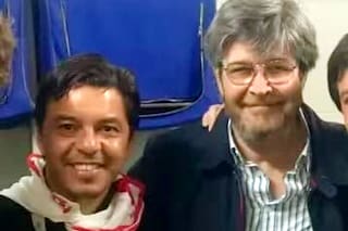 Murió su histórico representante minutos antes que el DT dirija su último partido en Arabia