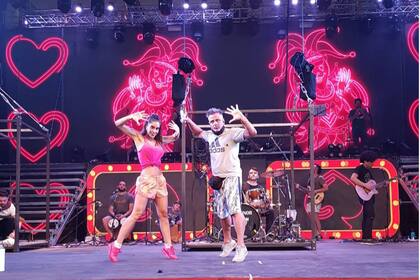 Todo listo. Marcelo Iripino y Celeste Muriega se preparan para estrenar el espectáculo América Show, el 27 de diciembre en Carlos Paz