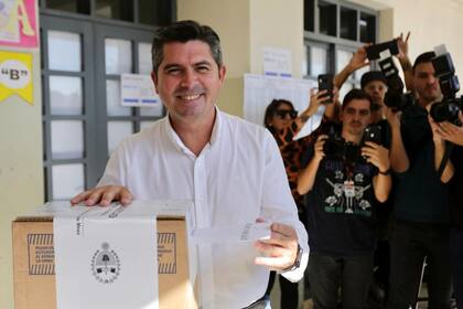 Marcelo Orrego votó en Santa Lucía