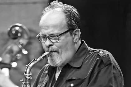 Marcelo Peralta tenía una extensa carrera como músico de Jazz, residía en España desde 1996 y era también docente en una academia musical madrileña