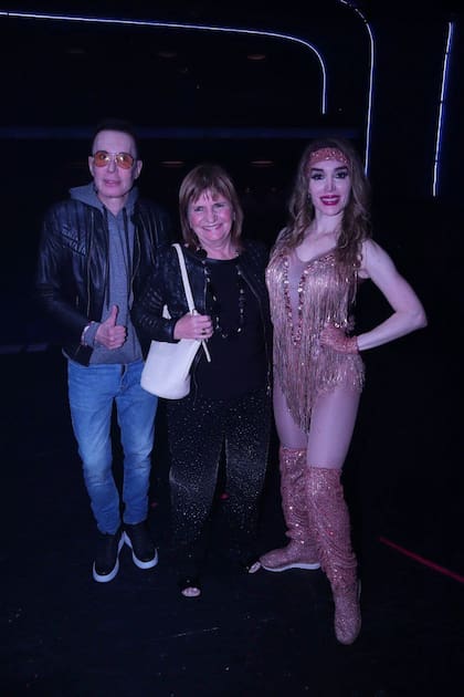 Marcelo Polino, Patricia Bullrich y Fátima Florez luego de la función de Fátima universal