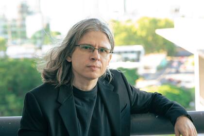 Marcelo Rinesi: "Hay una relación prácticamente inversa entre visibilidad pública/rapidez de impacto, y su importancia científica"