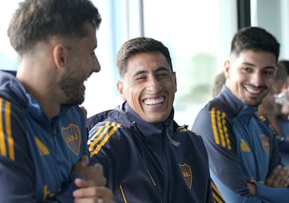 Marcelo Saracchi, Miguel Merentiel y Williams Alarcón, tres jugadores que serían titulares en Boca este martes ante Alienza Lima, en Perú, en el debut en la Copa Libertadores 2025
