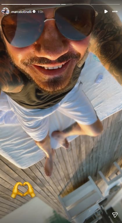Marcelo Tinelli, en una de las selfies que se hizo descansando en el deck de su casa de Nordelta