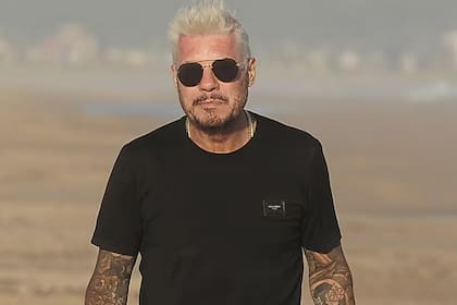 Marcelo Tinelli y su look rubio