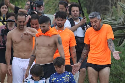 Marcelo Tinelli organizó un partido de fútbol con amigos en Punta del Este