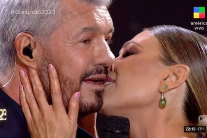 Marcelo Tinelli y el reencuentro con Coki Ramírez en el Bailando 2023: susurros, mimos y un reproche en vivo